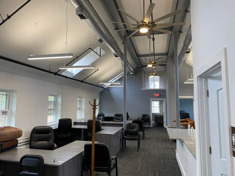 More Photos Of 601 New Britain Rd, Doylestown Unknown For Lease