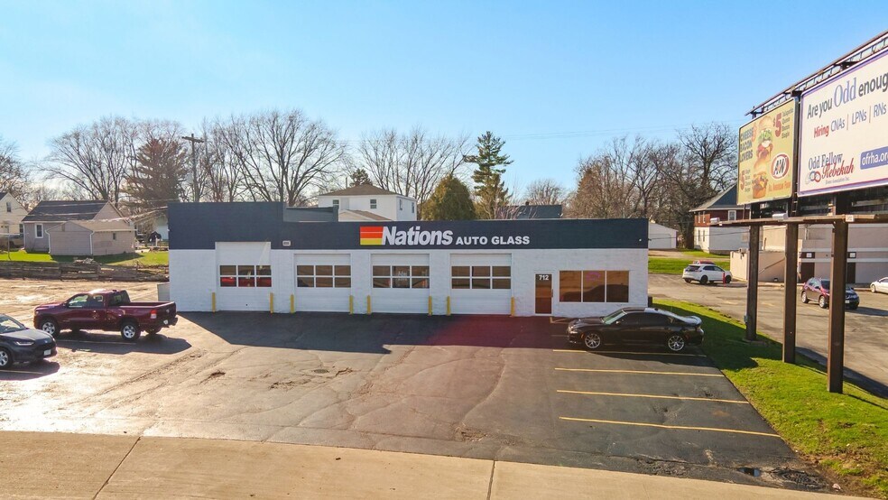 Primary Photo Of 712 S Military Ave, Green Bay Service Station For Sale