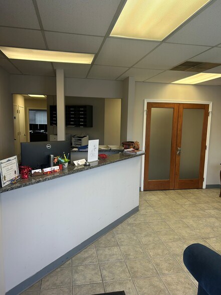 More Photos Of 10730-10752 Baltimore Ave, Beltsville Office For Sale
