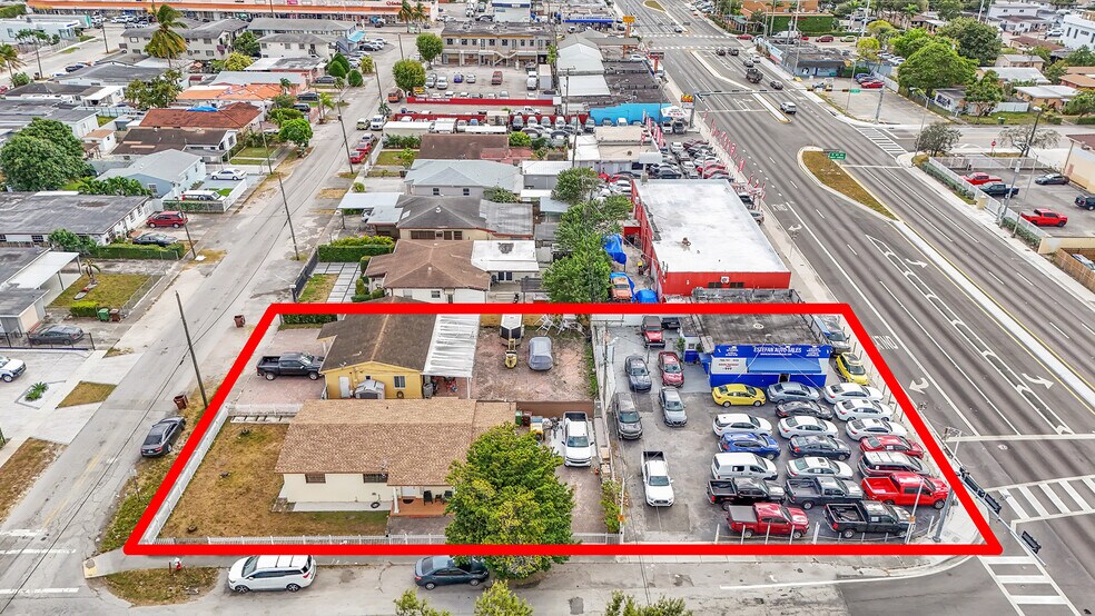 More Photos Of 820 E 43rd St, Hialeah Auto Dealership For Sale