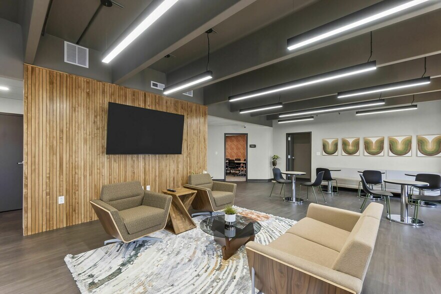 More Photos Of 1427 Thomas Dr, Cape Girardeau Coworking Space