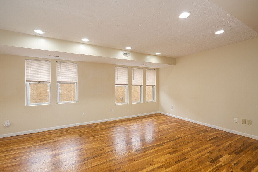 More Photos Of , Columbus Multifamily For Sale