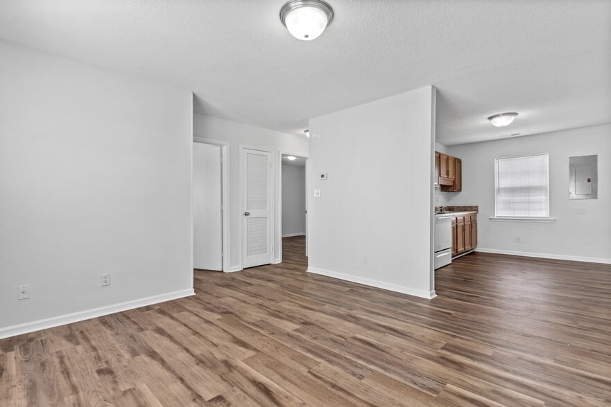 More Photos Of 2322 Indian Dr, Jacksonville Apartments For Sale