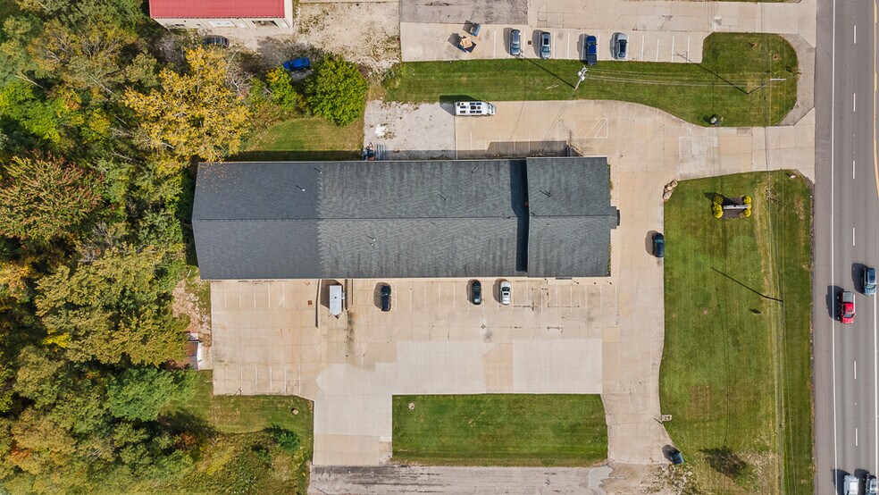 More Photos Of 2425 Medina Rd, Medina Office For Lease