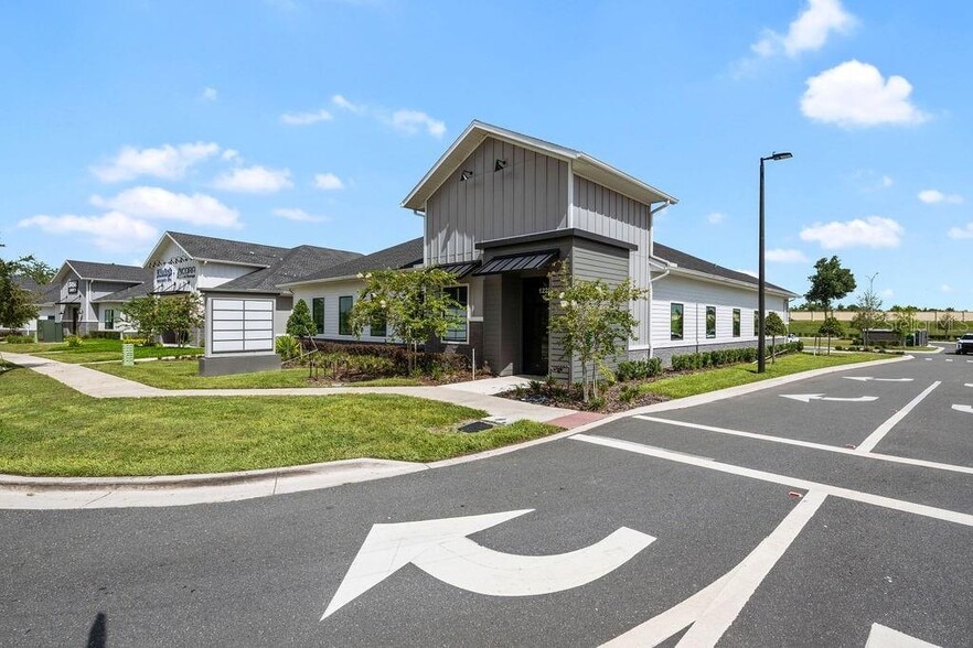 More Photos Of 12283 Stoneybrook West Pky, Winter Garden Storefront Retail Office For Lease