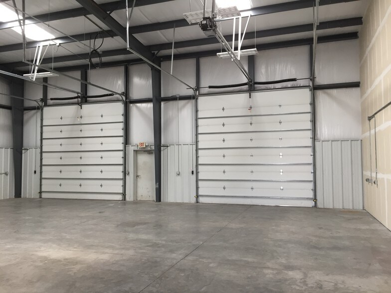 More Photos Of 510 Durango Ct, Casper Warehouse For Lease