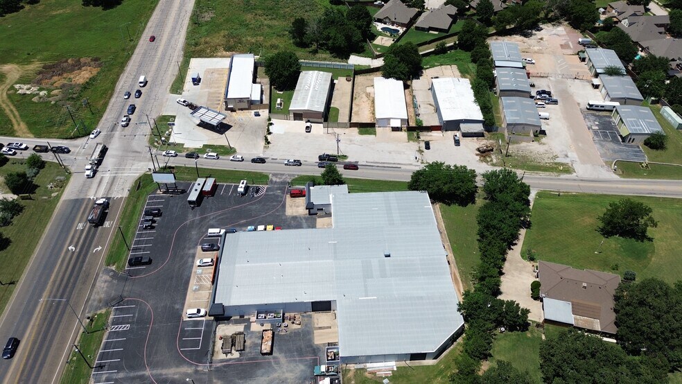 More Photos Of 4715 Turner Warnell Rd, Arlington Warehouse For Sale