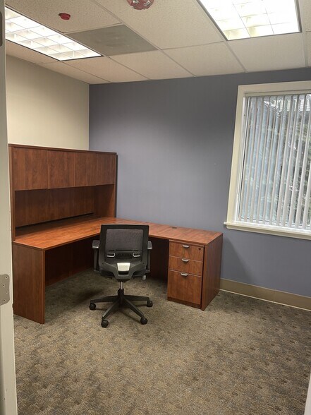More Photos Of 1288 Rickert Dr, Naperville Medical For Lease