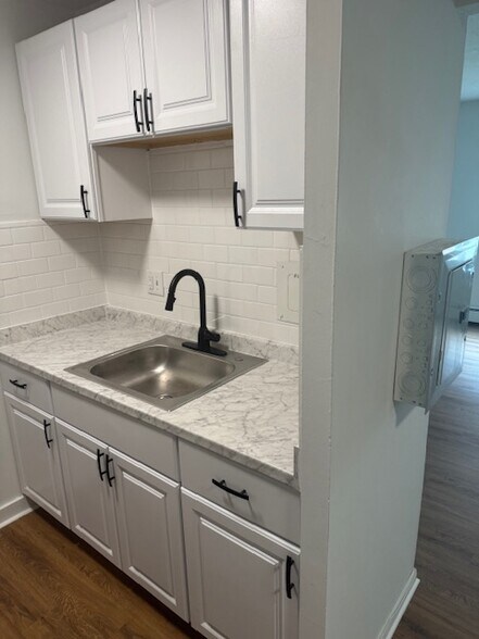 More Photos Of 30600 Euclid Ave, Wickliffe Apartments For Sale