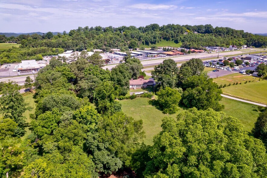 More Photos Of 945 Crescent, Louisville Land For Sale