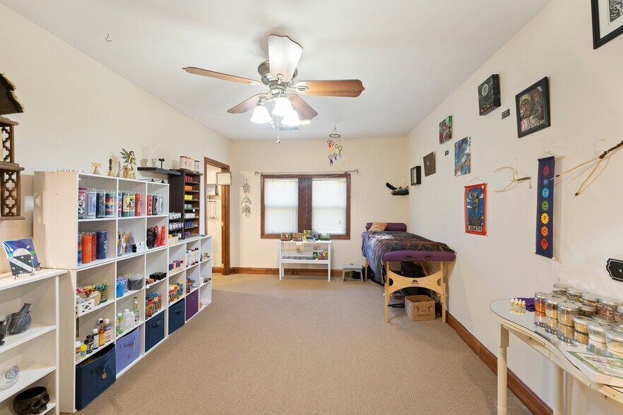 More Photos Of 35 East Ave, Burrillville Freestanding For Lease