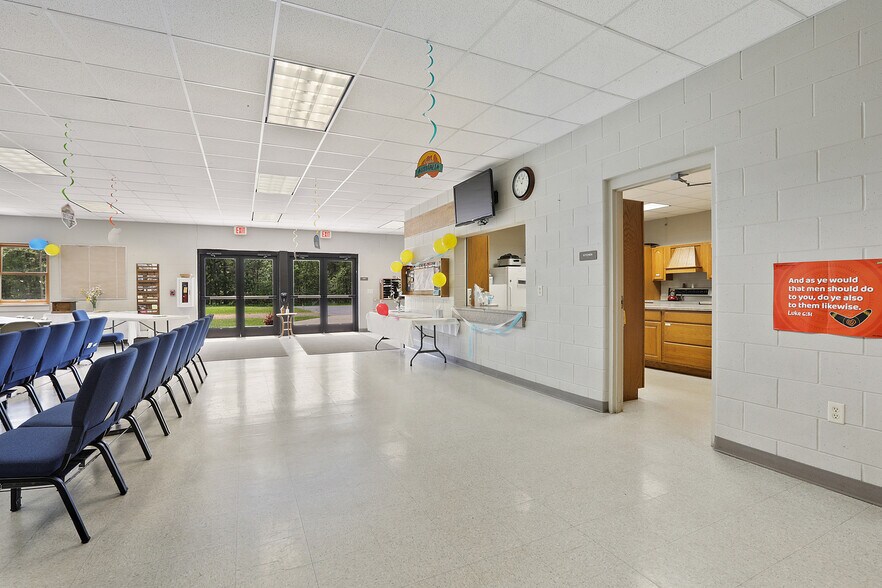 More Photos Of N17112 Hwy 141, Beecher Office Residential For Sale