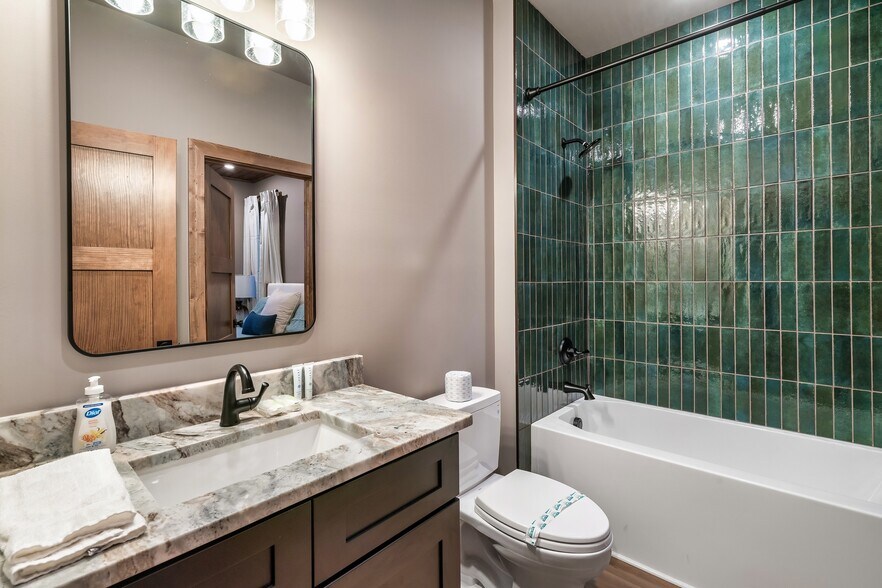More Photos Of 514 New Venture Wy, Sevierville Hospitality For Sale