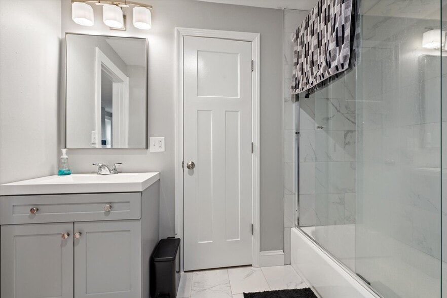 More Photos Of 72 3rd St, Bangor Apartments For Sale