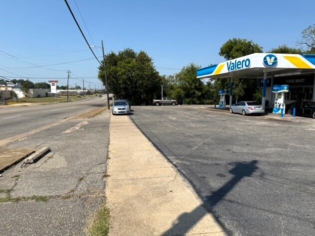 More Photos Of 2244 W Fairview Ave, Montgomery Service Station For Sale