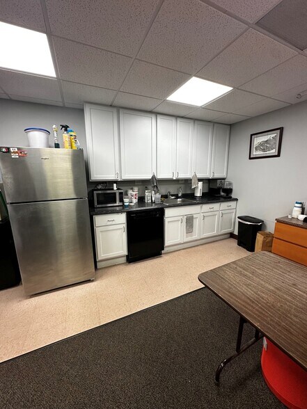 More Photos Of 8807 Sudley Rd, Manassas Office For Lease