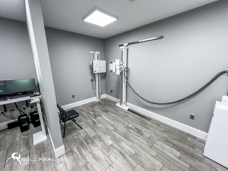 More Photos Of 219 W Boggs St, Lexington Office For Sale