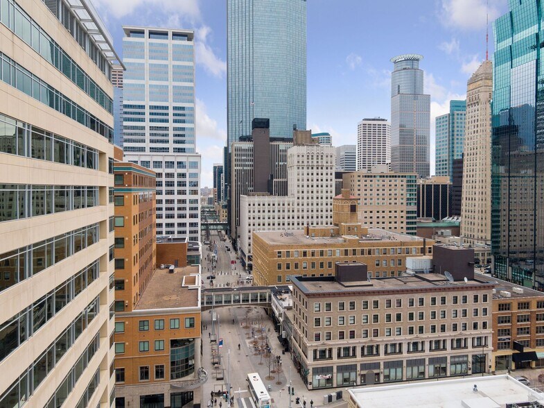 More Photos Of 917-927 Nicollet Mall, Minneapolis Office For Sale