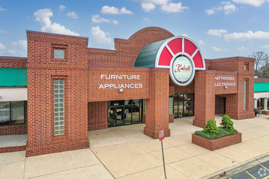 More Photos Of 929 Concord Pky S, Concord Unknown For Lease