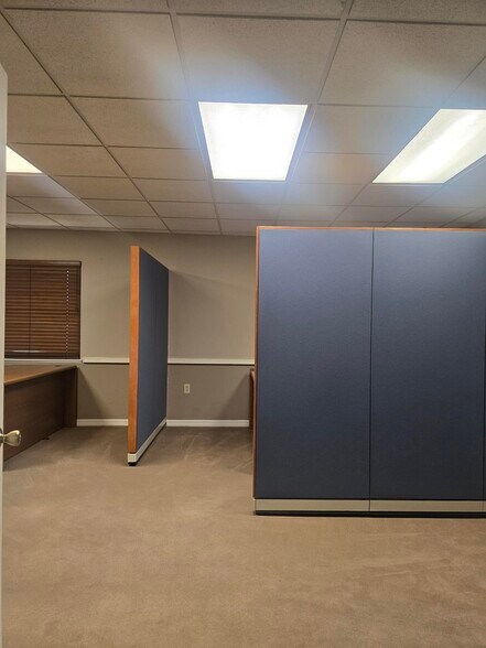 More Photos Of 4091 Colonial Blvd, Fort Myers Office Residential For Sale