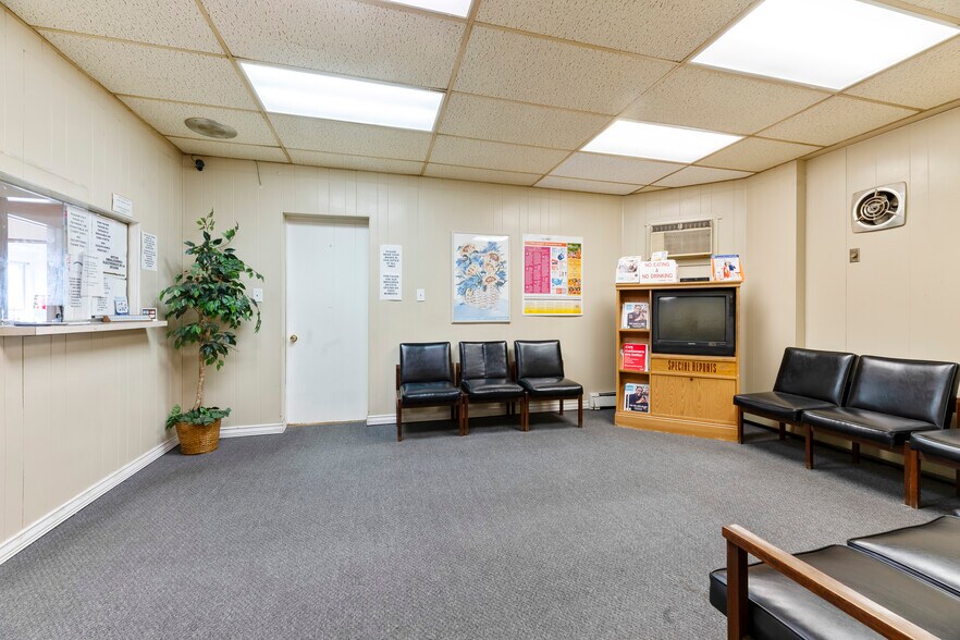 More Photos Of 137 Livingston Ave, New Brunswick Office Residential For Sale