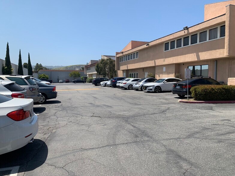 More Photos Of 23670 Hawthorne Blvd, Torrance Office For Lease