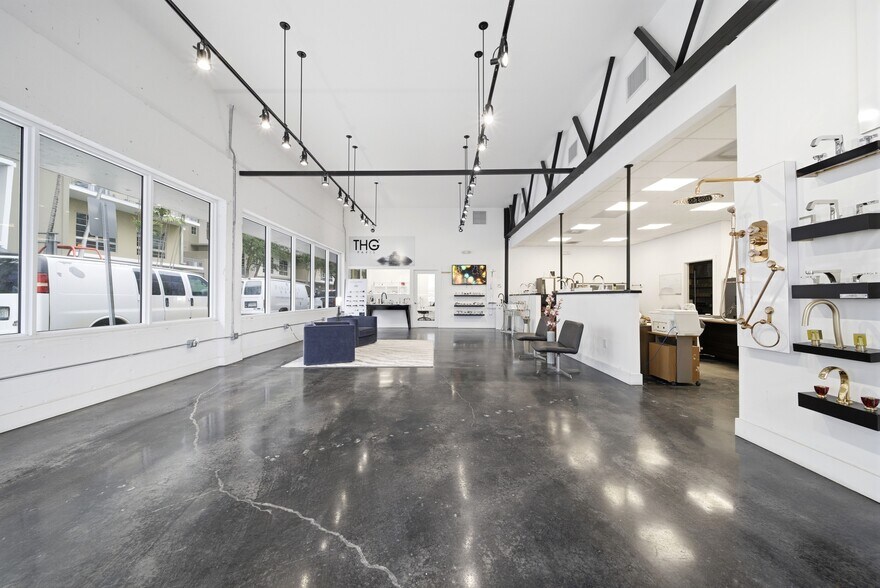 More Photos Of 441 NW 1st Ave, Fort Lauderdale Warehouse For Lease