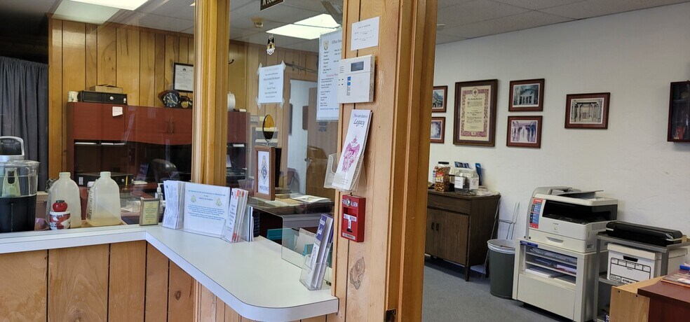 More Photos Of 3632 NE 7th St, Ocala Lodge Meeting Hall For Sale