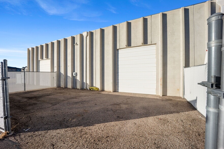 More Photos Of 1130 Valley St, Colorado Springs Warehouse For Lease