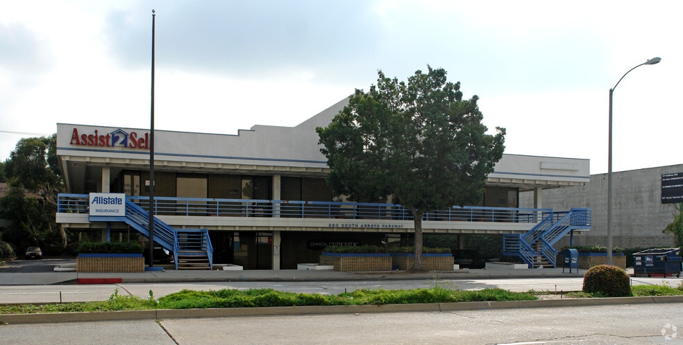 More Photos Of 980 S Arroyo Park, Pasadena Loft Creative Space For Lease