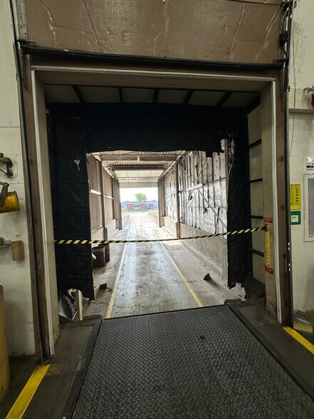 More Photos Of 975 Lombardi Ave, Green Bay Manufacturing For Lease