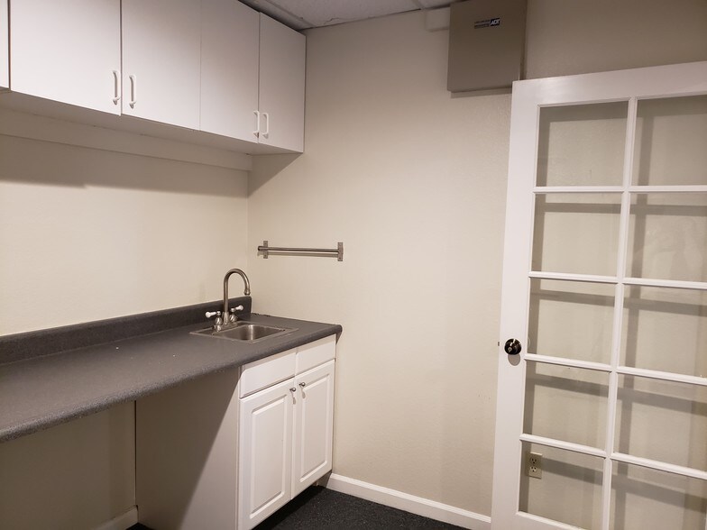 More Photos Of 1090 Adams St, Benicia Loft Creative Space For Lease