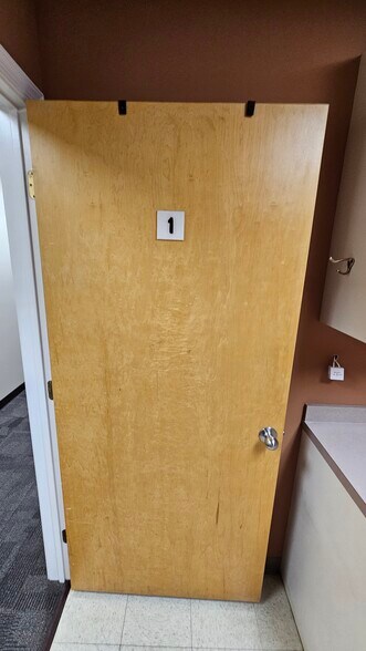 More Photos Of 7131 Rising Sun Ave, Philadelphia Office For Lease