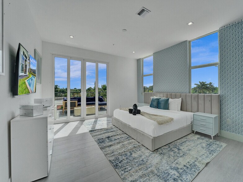 More Photos Of 1220-1226 NE 15th Ave, Fort Lauderdale Apartments For Sale