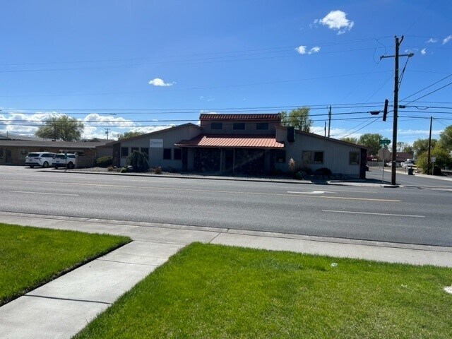 More Photos Of 985 N 1st St, Hermiston Office For Lease
