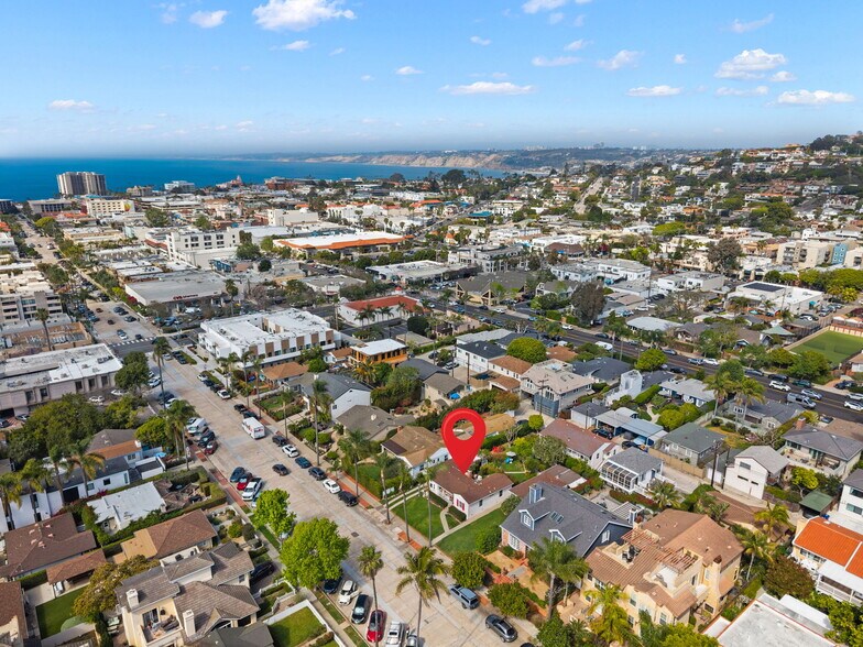 More Photos Of 7409-7415 Eads Ave, La Jolla Apartments For Sale