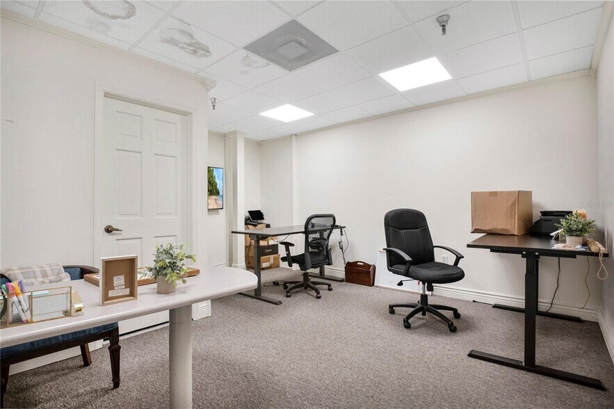 More Photos Of 13 W Pine St, Orlando Storefront Retail Office For Lease