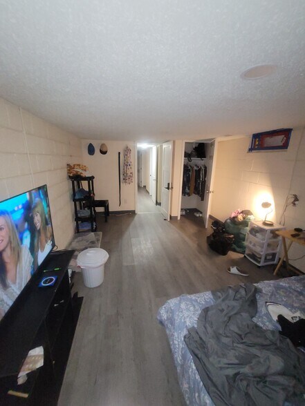 More Photos Of 1458 W 32nd St, Indianapolis Apartments For Sale