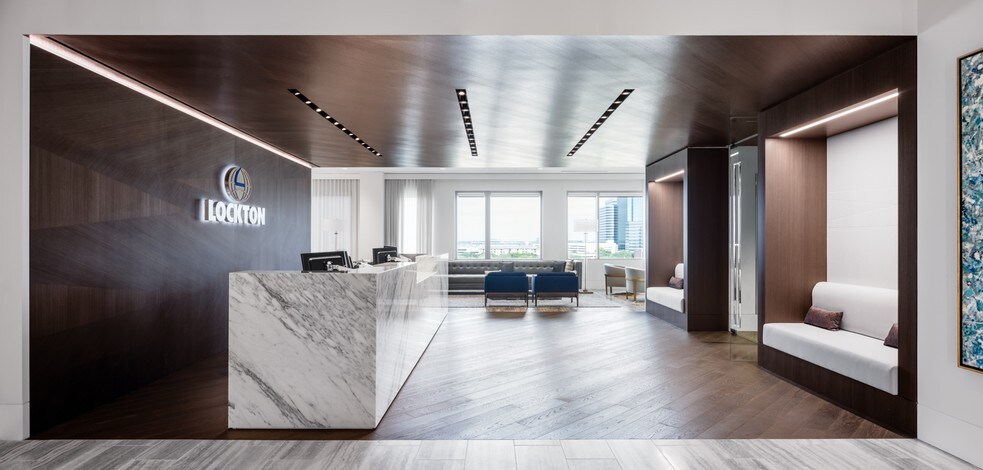 More Photos Of 3657 Briarpark Dr, Houston Office For Sale