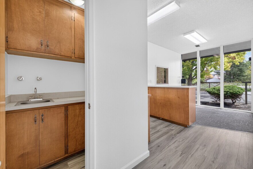 More Photos Of 7 Page St, Cotati Medical For Sale