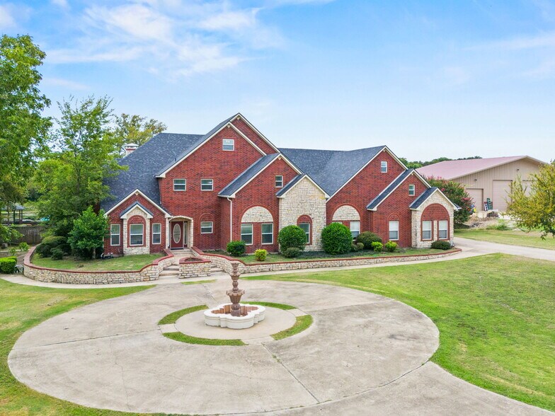 More Photos Of 12900 FM 121, Van Alstyne Lodge Meeting Hall For Sale