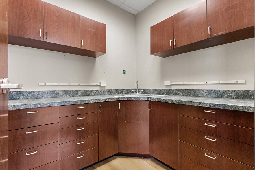 More Photos Of 734 N Wilcox St, Castle Rock Storefront Retail Office For Lease