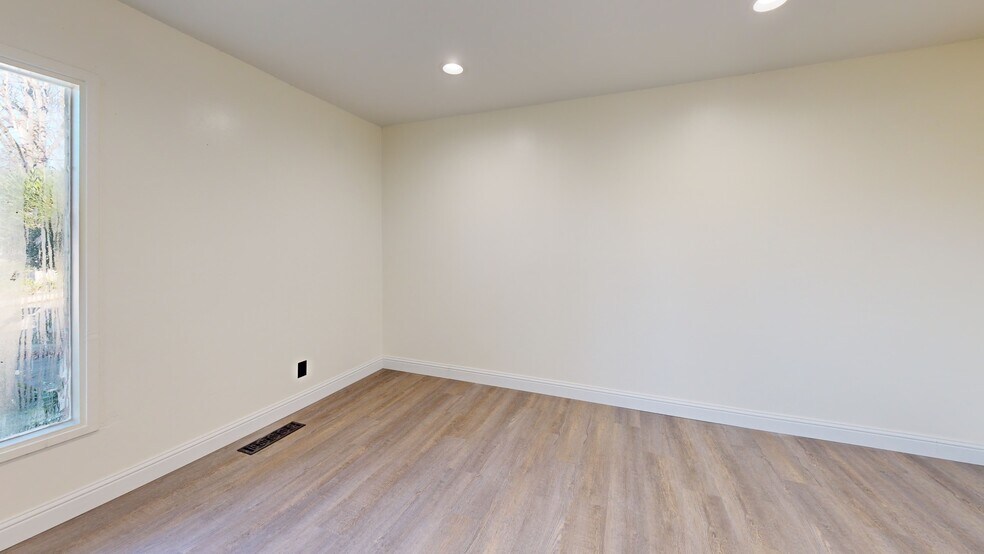 Primary Photo Of 3625 Mission Ave, Carmichael Medical For Lease