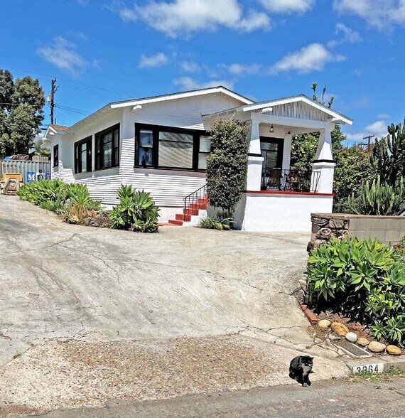 More Photos Of 3358 F St, San Diego Warehouse For Lease