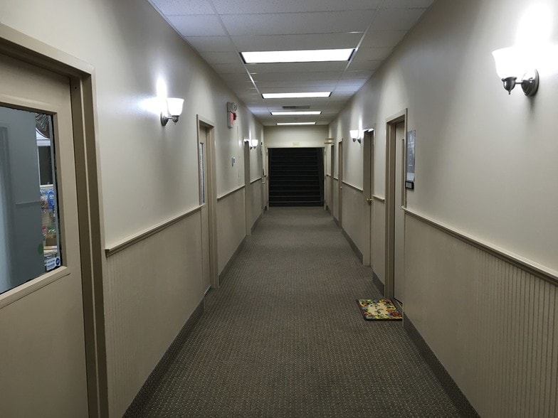 More Photos Of 117-123 W Gay St, West Chester Office For Lease