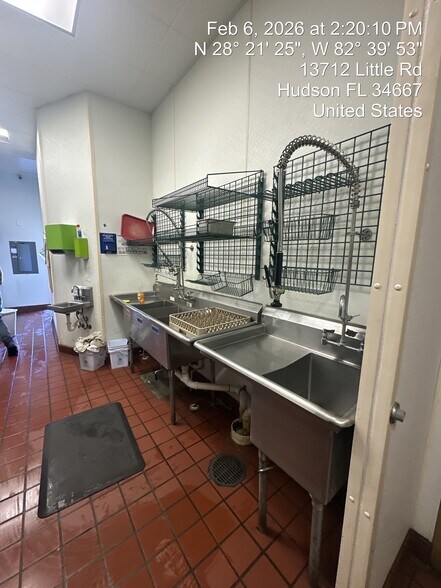 More Photos Of 13700-13850 Little Rd, Hudson Unknown For Lease