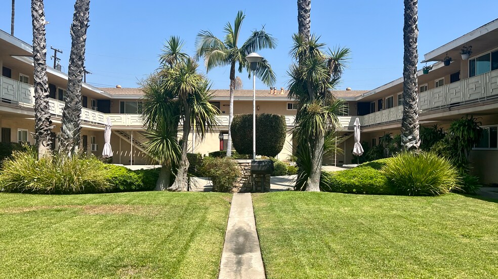 More Photos Of 315 S Bedford Rd, Orange Apartments For Sale