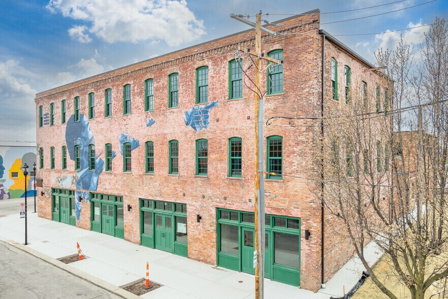 More Photos Of 608 Market St, Toledo Warehouse For Lease
