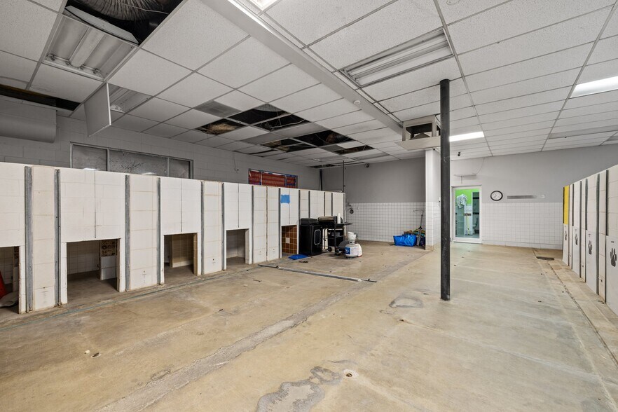 More Photos Of 68766 Perez Rd, Cathedral City Warehouse For Sale