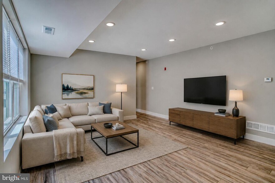 More Photos Of , Philadelphia Multifamily For Sale